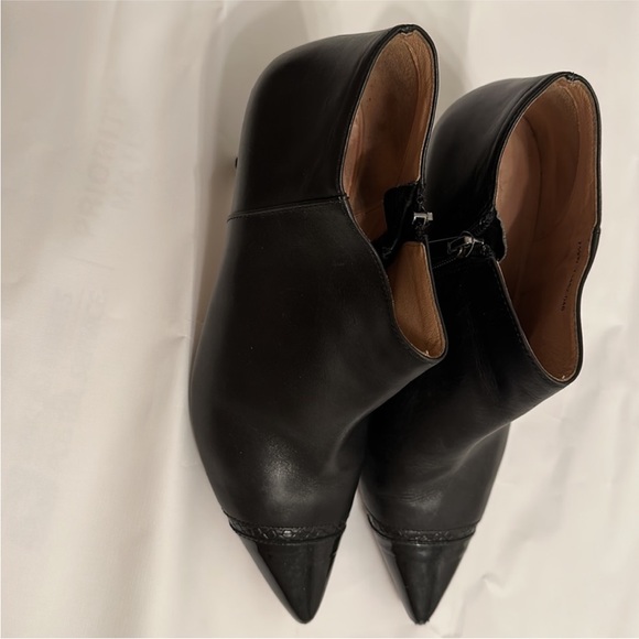 Trotters Leather Booties, 7.5W - Picture 8 of 16